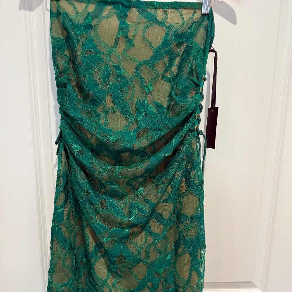 Hours ; green sheer lace mini strapless mini